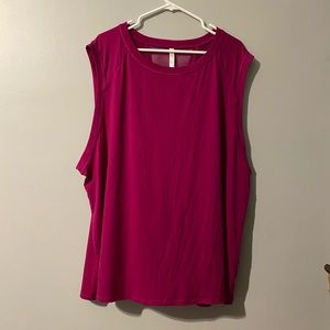 Fabletics split back top